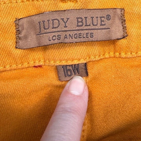 Judy Blue Marigold Yellow High Waist Tummy Control Flare Jeans Raw Hem 16W - Picture 4 of 12